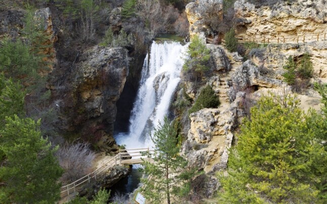 Cascada de Calomarde en Teruel